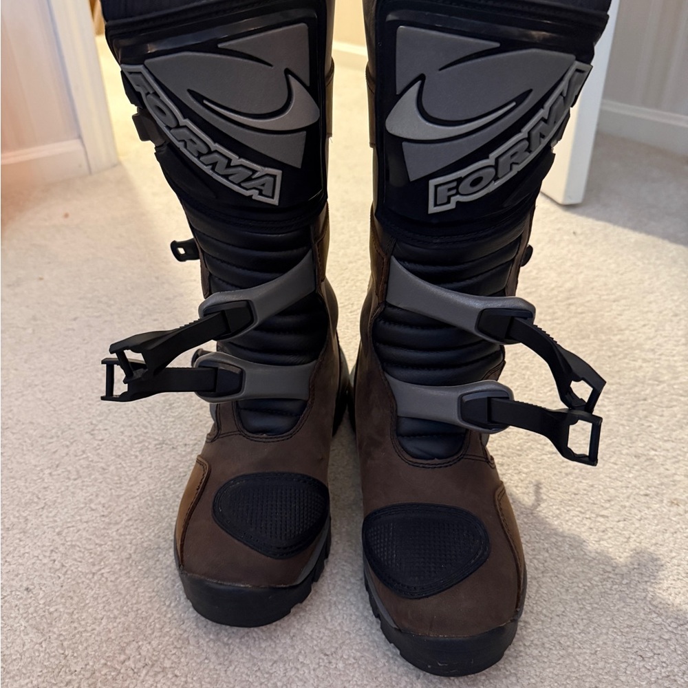 Men's Brown Motorcycle Boots - Picture 2 of 7